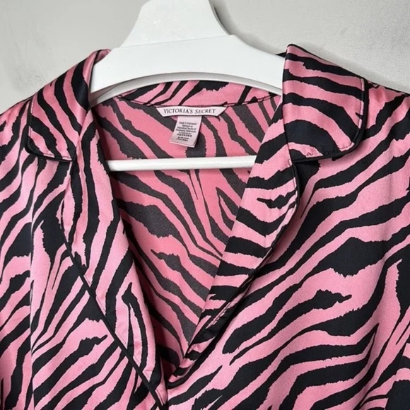 Victoria’s Secret Satin Pink Zebra Print Sleep Romper - Picture 4 of 12